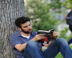 Just like his popular character Ted Mosby in <b>How I Met Your Mother</b>, he is a very avid reader.